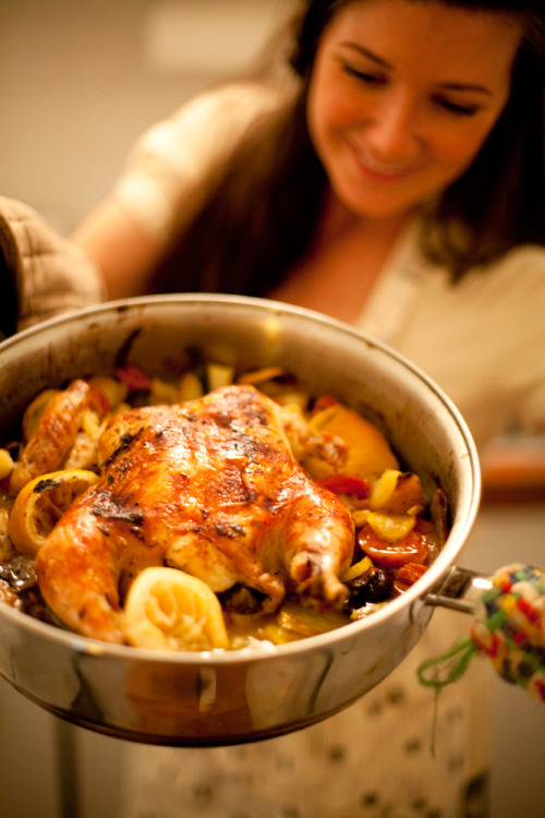 caterpillarcowboy:


fromme-toyou:

My first roast chicken last night!!!
Photo by Kevin

I want that pan. Also, what lens are you using?




This was shot with the Canon EF 50mm f/1.4 lens.