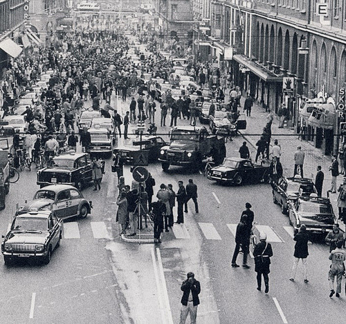 On Sept. 3, 1967, every car in Sweden came to a stop at 4:50 a.m., carefully switched from the left side of the road to the right, and proceeded at 5 a.m. The whole nation switched to right-hand traffic overnight. And to the planners’ immense credit, no fatal accidents were associated with the change, and accident rates went down in the year that followed. (via    Right Cross |
Futility Closet)

Awesome. via Garret.